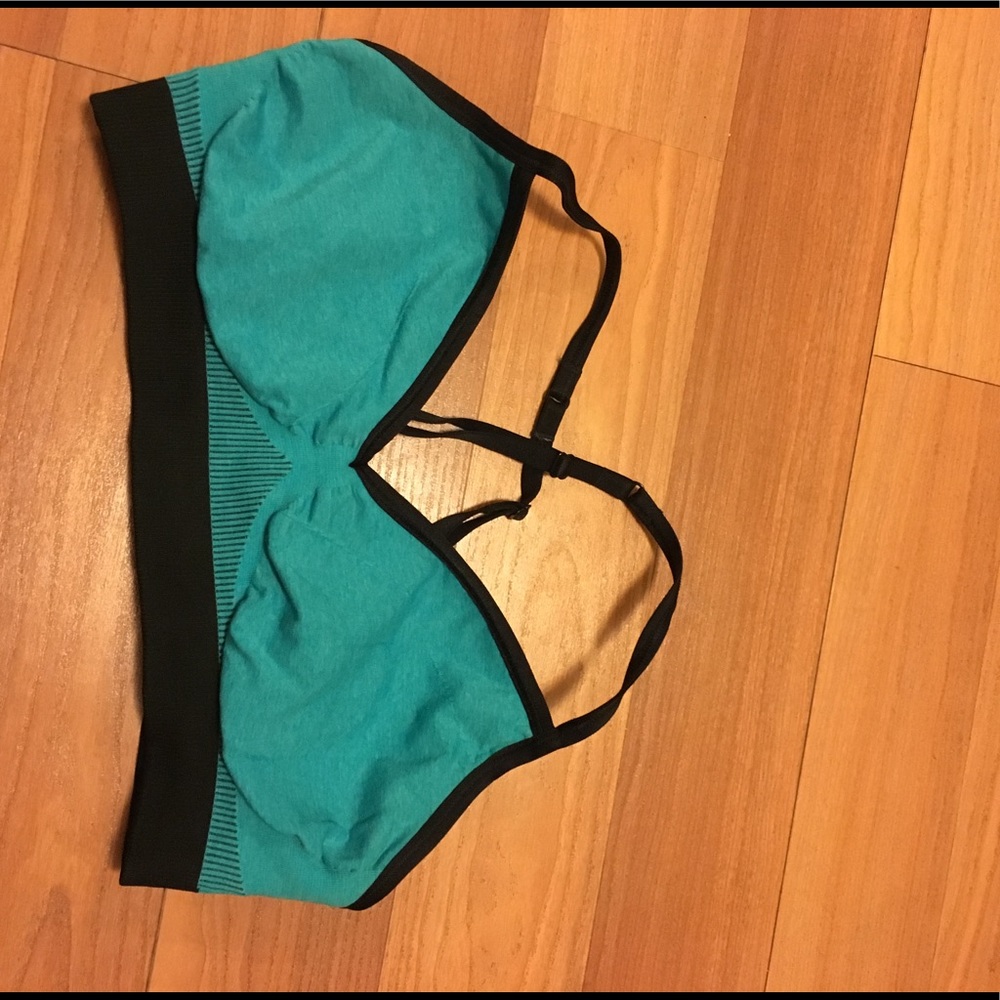 Lululemon bra
